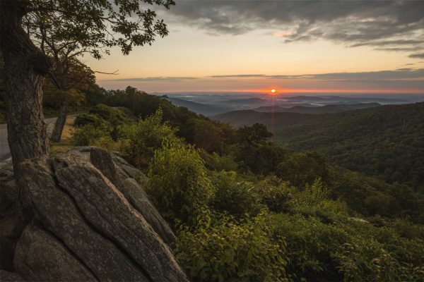 VA Shenandoah NPS Neal Lewis – Hazel Mtn Overlook – public domain VA Shenandoah NPS Neal Lewis - Hazel Mtn Overlook - public domain